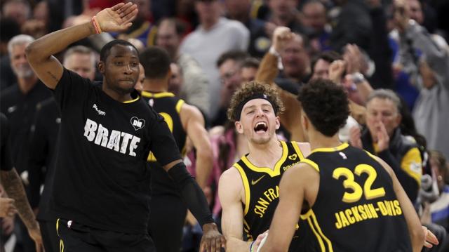 B体育官网-三个多月后终于阵容齐整，如今的勇士早就今非昔比